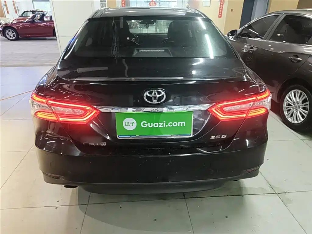 Toyota Camry 2018 2.0G Luxury Edition фото 6