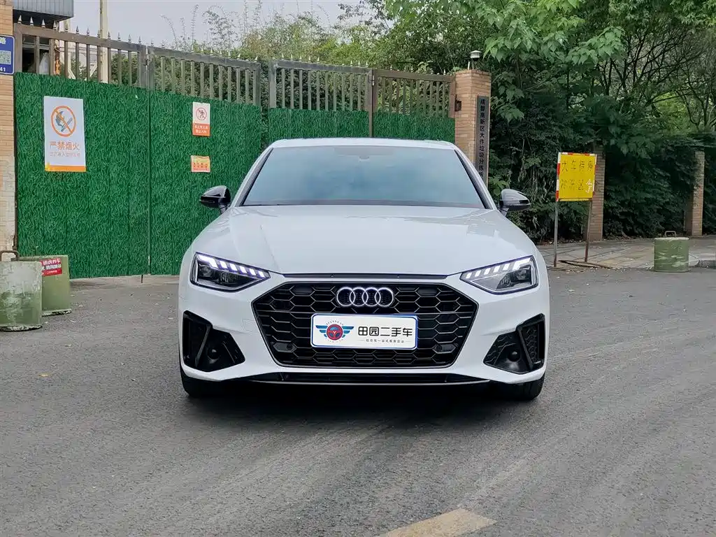 Audi A4L 2023 40 TFSI Luxury Sport фото 2