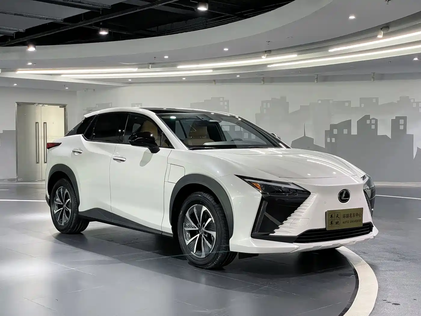 Lexus RZ 2024 2023 300e Long Range Luxury Edition