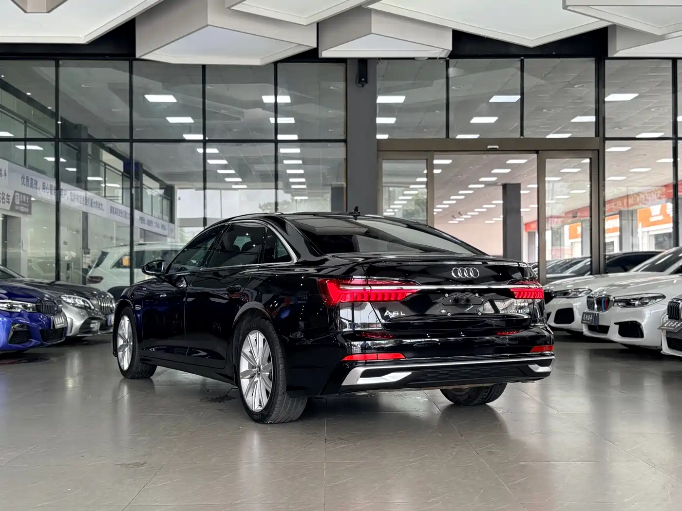Audi A6L 2021 45 TFSI Exclusive Sport фото 16
