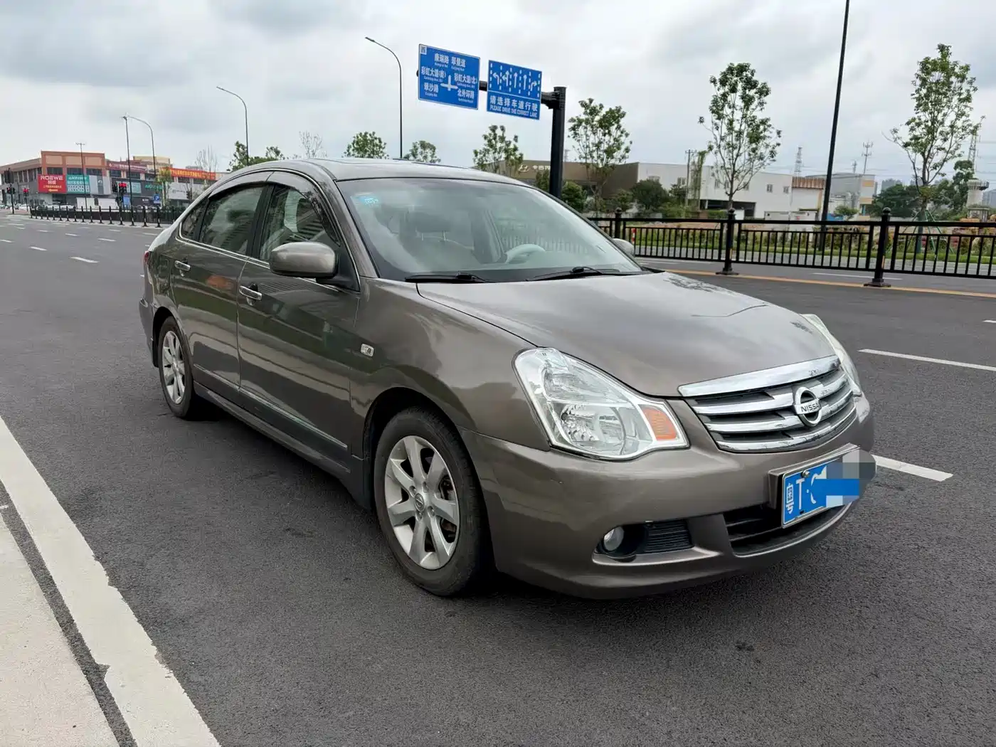Nissan Sylphy 2011 2009 Model 1.6XL Automatic Luxury Sunroof Edition
