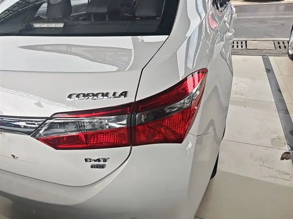 Toyota Corolla 2017 Facelift 1.2T S-CVT GL-i фото 24