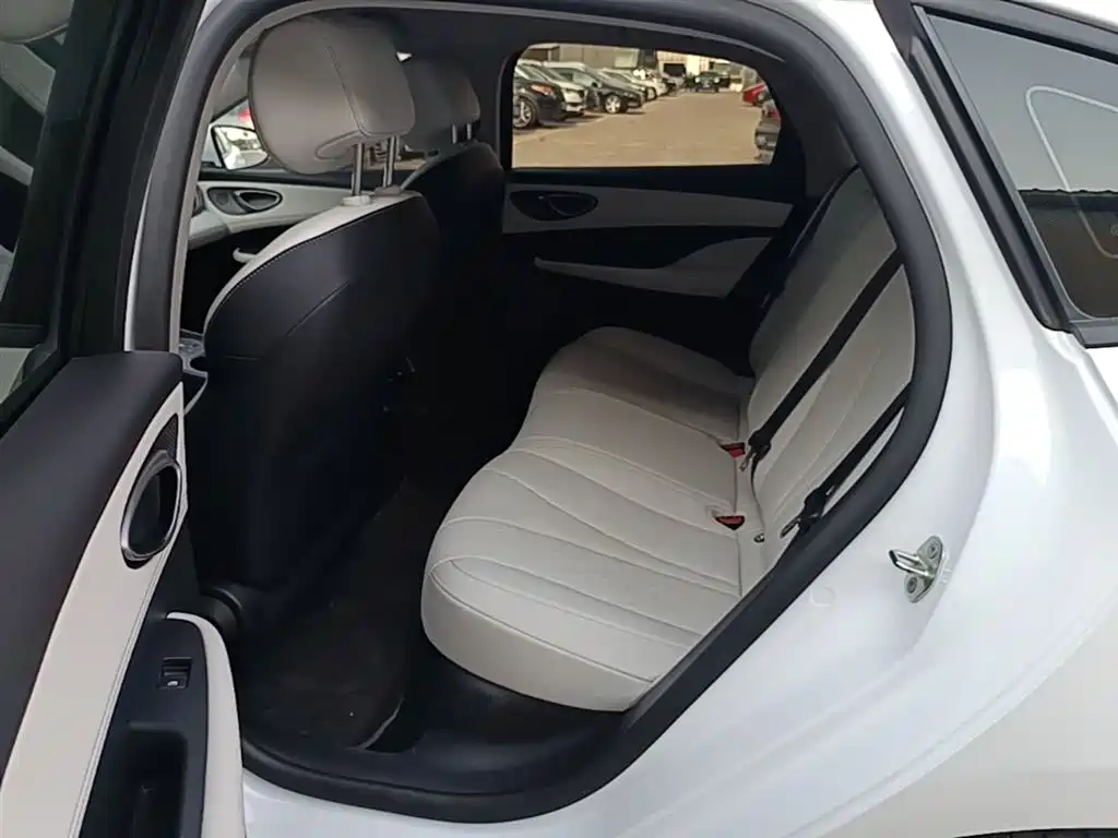 BYD Hai Bao 05 DM-i 2025 DM-i Smart Drive Edition 55KM Luxury фото 17