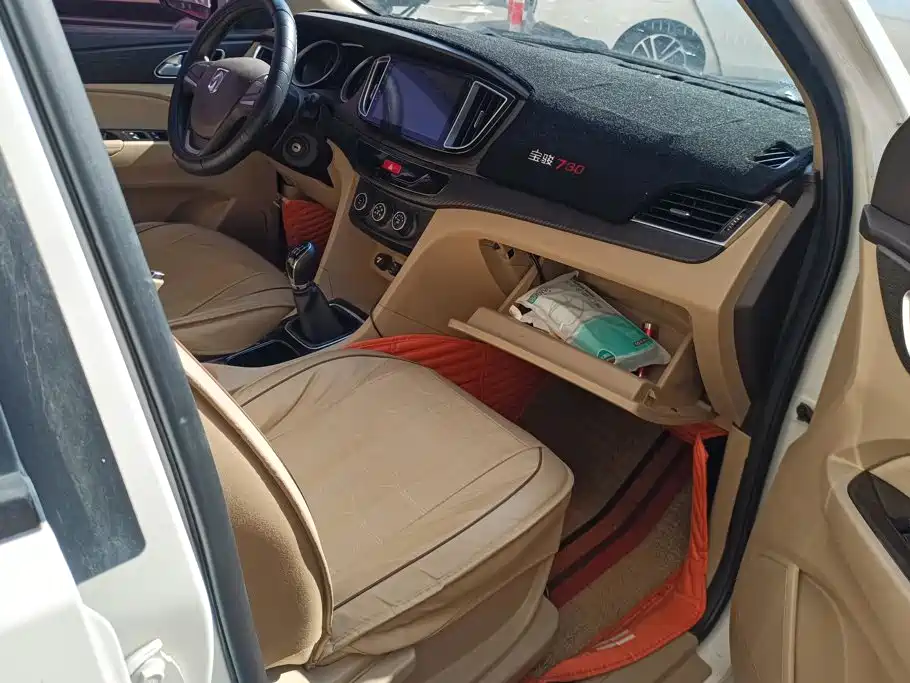 Фото 8 - Baojun 730