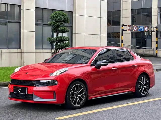 Lynk & Co 03 2020