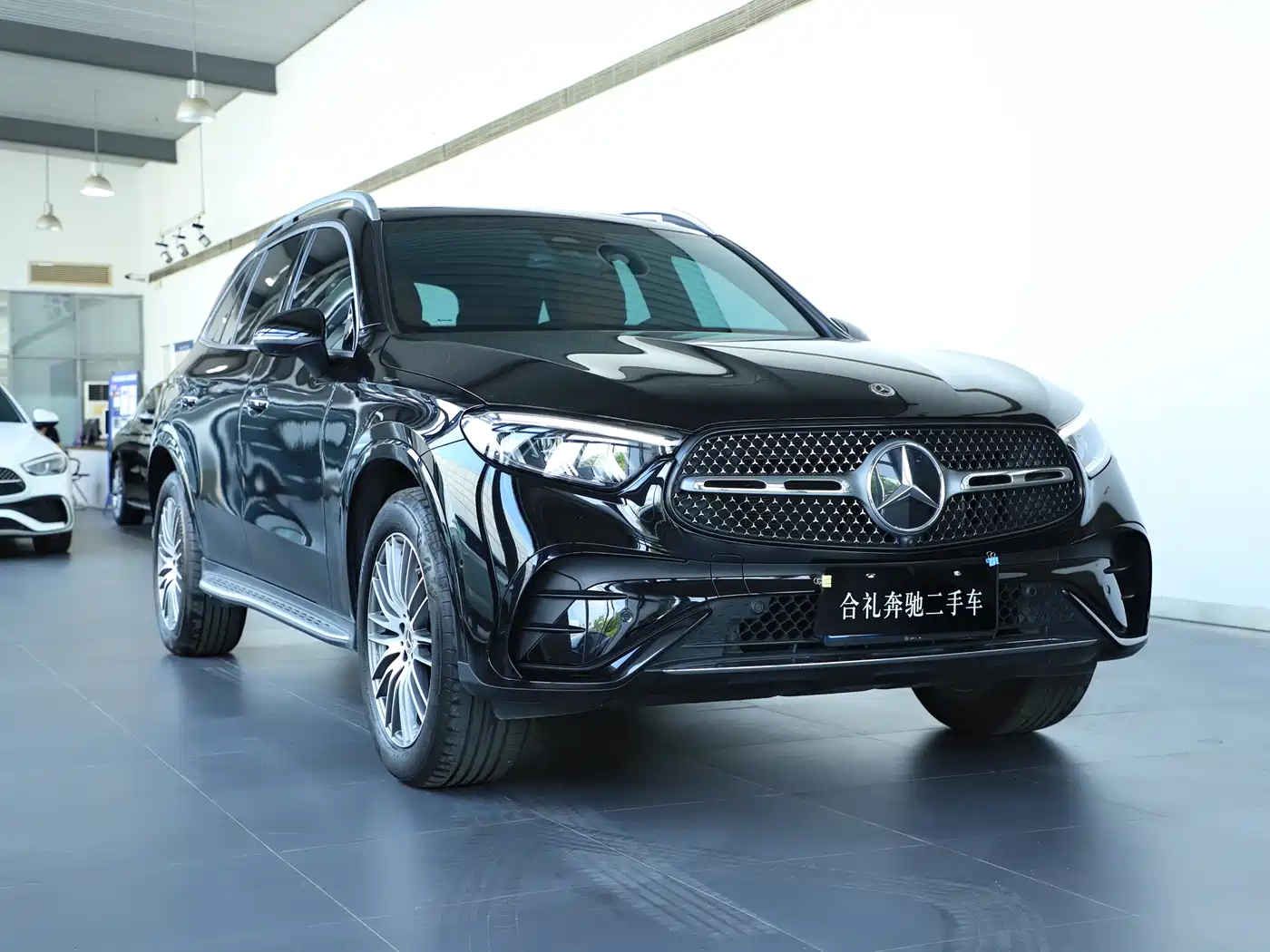 Mercedes-Benz GLC 2024 GLC 300 L 4MATIC Dynamic 5-seater фото 2