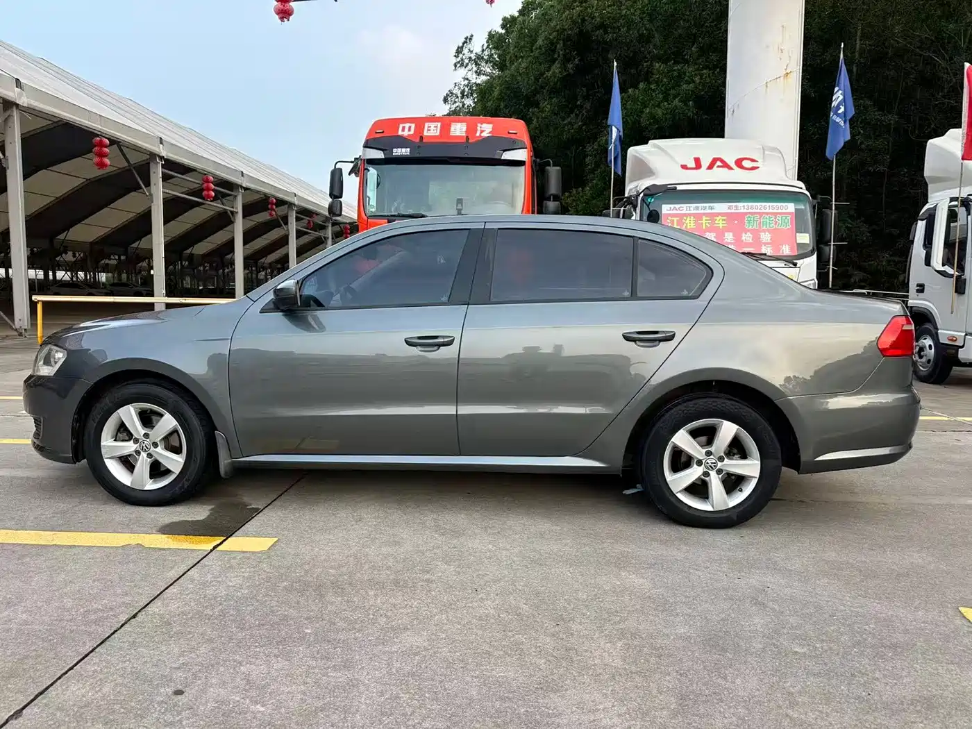 Volkswagen Lavida 2013 Facelift Classic 1.6L Automatic Trend фото 10