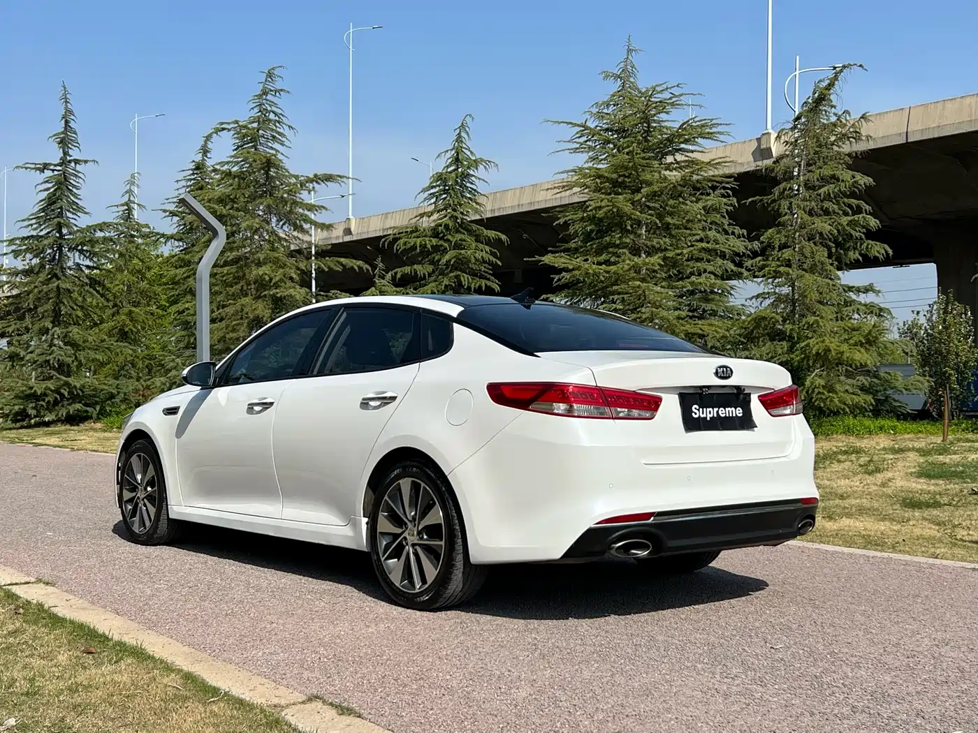 Kia K5 2016 2.0L Automatic LUX фото 10