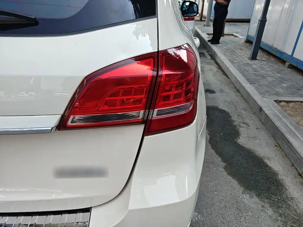 Фото 8 - Haval H2