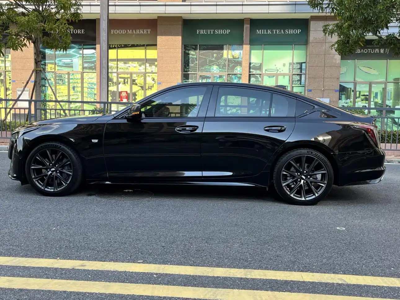Cadillac CT5 2023 28T Platinum Style фото 5