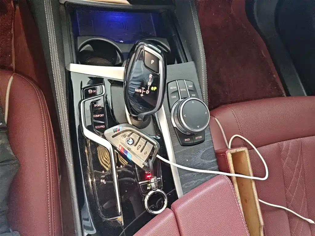 BMW 5 Series 2022 Model Second Facelift 530Li Leading M Sport Package фото 14