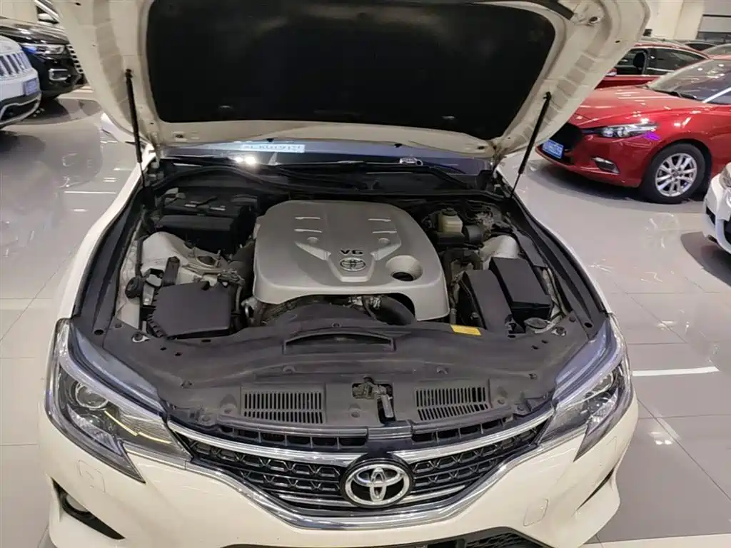 Toyota Reiz 2013 2.5V Premium Edition фото 20