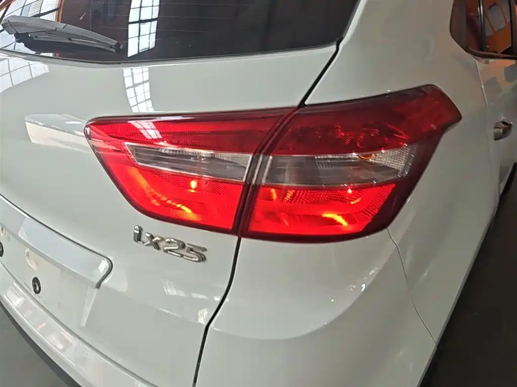 Hyundai Beijing Hyundai ix25 2015 1.6L Automatic 2WD Smart GLS фото 8