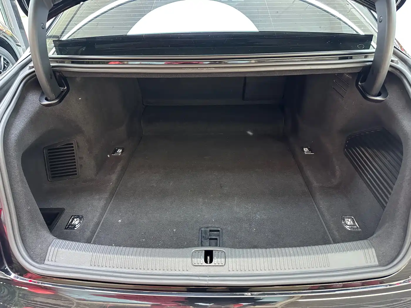 Audi A8 2021 A8L 50 TFSI quattro Comfort фото 18