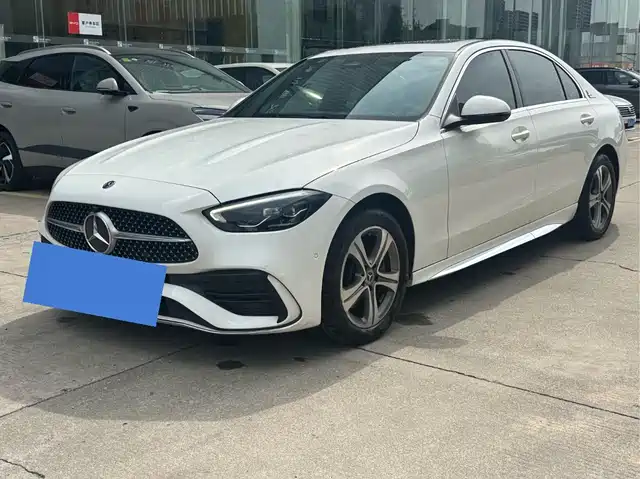 Mercedes-Benz C-Class 2021