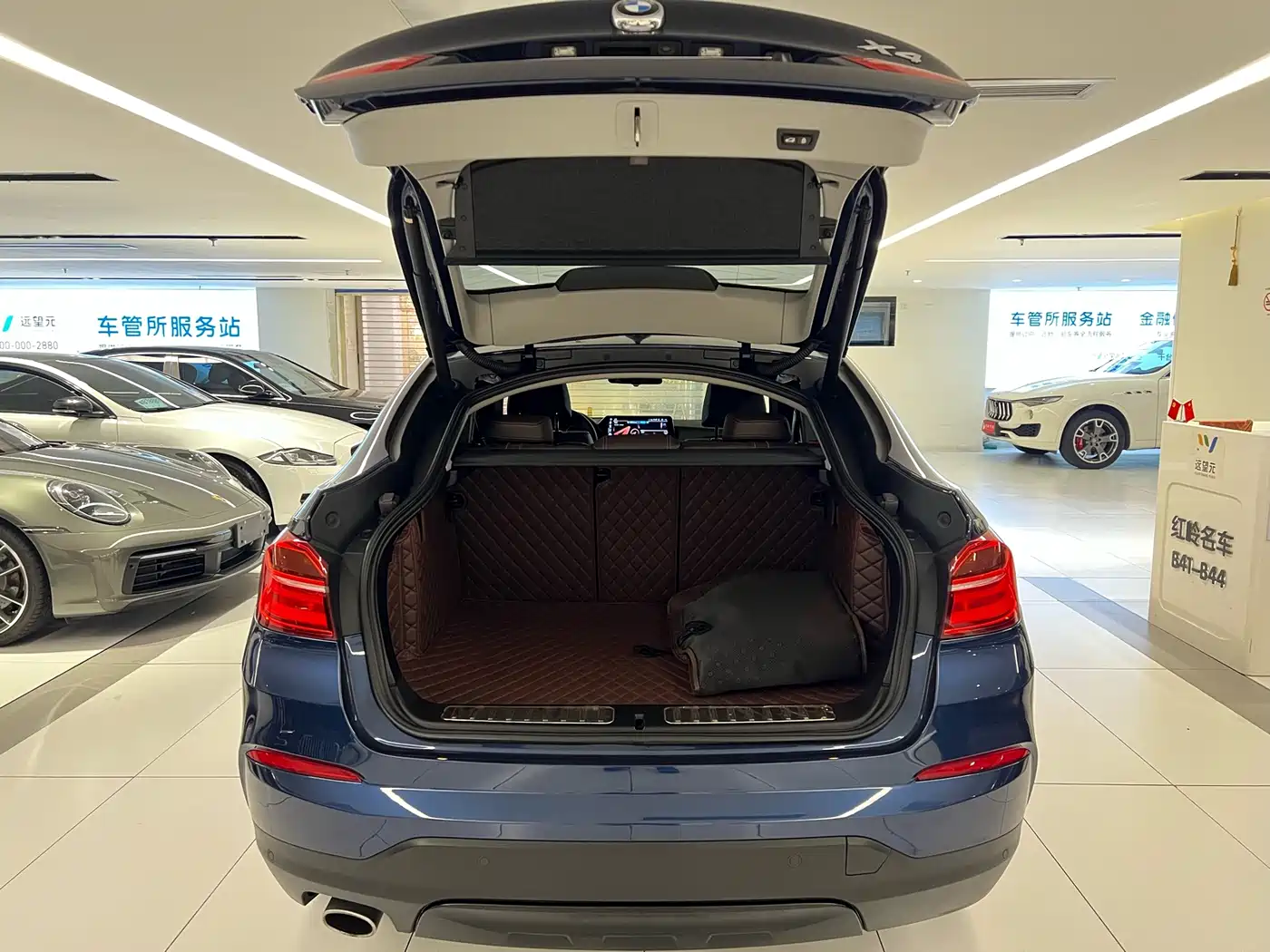 BMW X4 2014 xDrive20i X Design Package фото 13