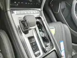 Фото 14 - Hongqi H5