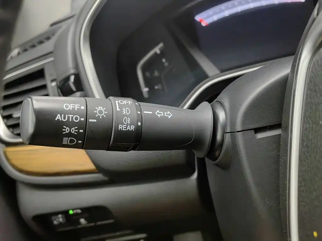 Фото 21 - Honda CR-V