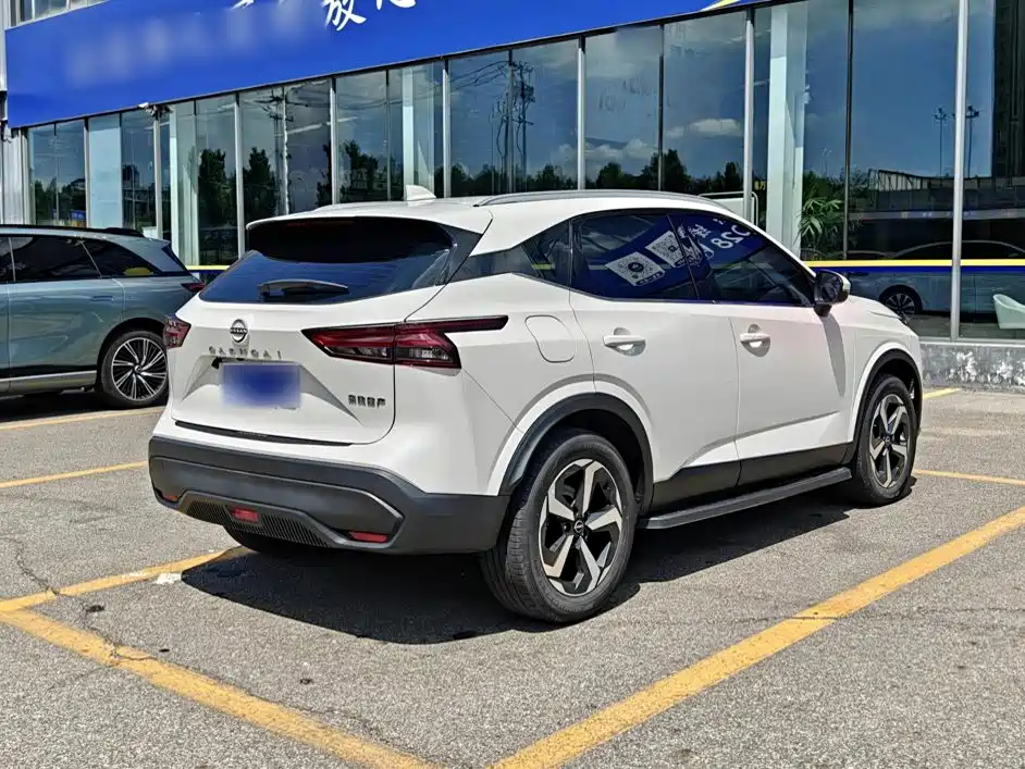 Photo 7 - Nissan Qashqai