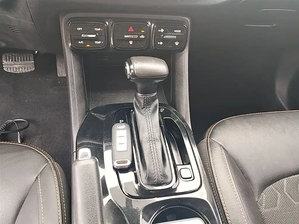GAC Trumpchi Trumpchi GS3 2017 200T Automatic Elite фото 14