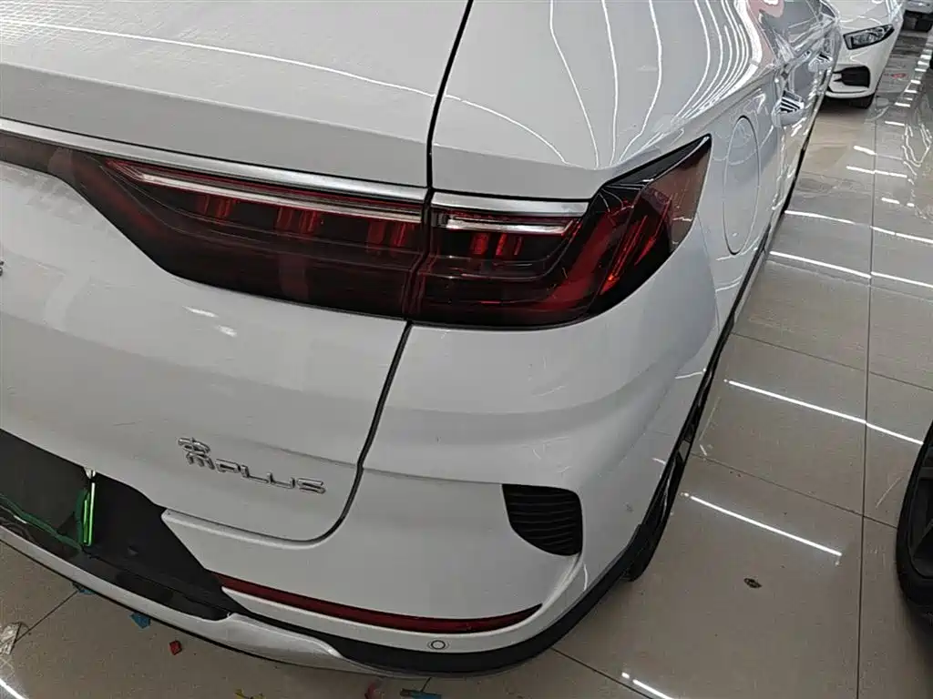 BYD Song PLUS PHEV 2021 DM-i 110KM Flagship PLUS фото 8