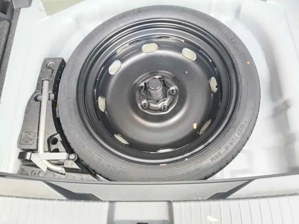 Фото 5 - Volkswagen T-ROC