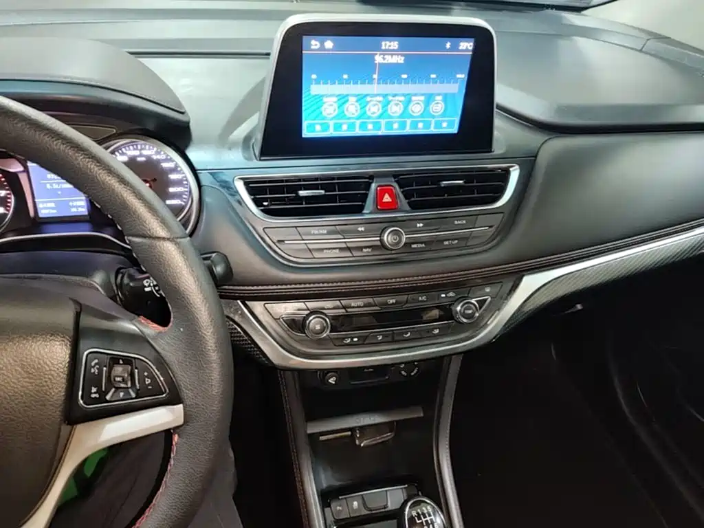 JAC Refine S3 2017 2017 1.5L Manual Luxury Smart