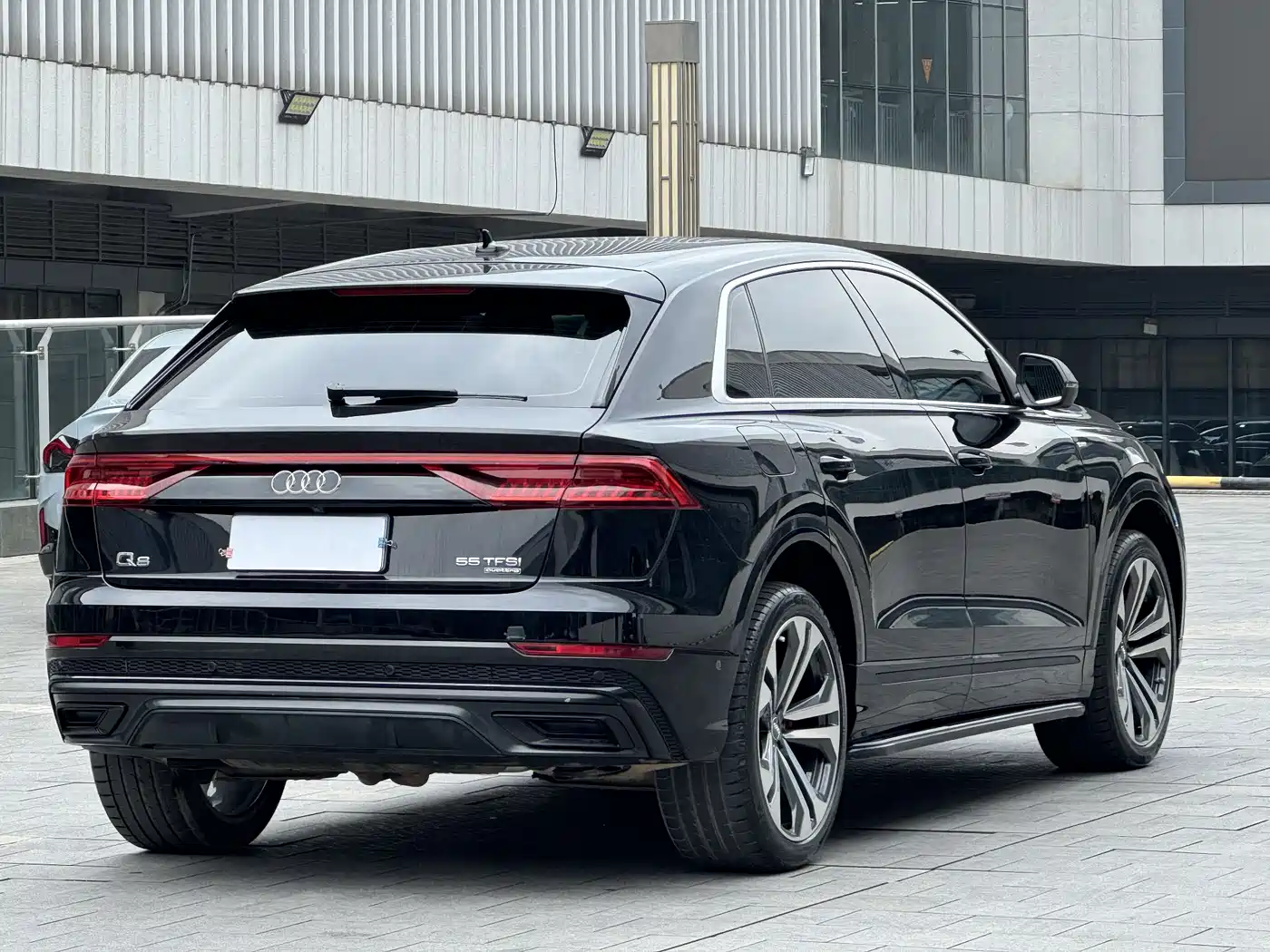 Audi Q8 2019 55 TFSI Premium Dynamic фото 17