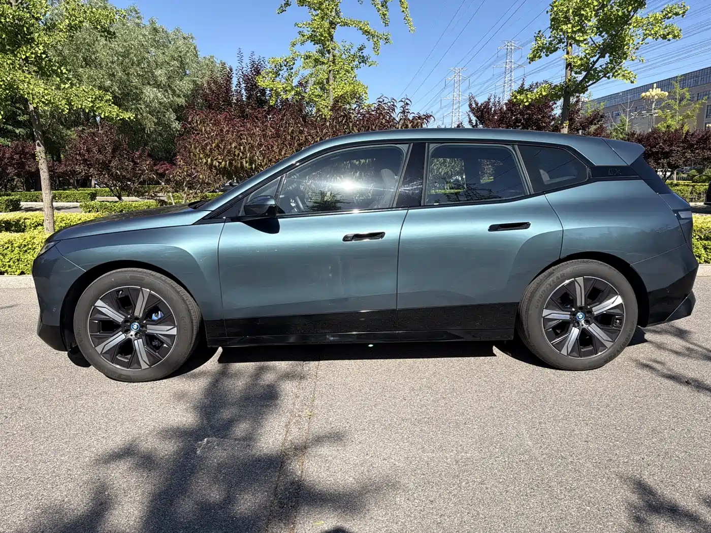 BMW iX 2023 xDrive40 фото 6