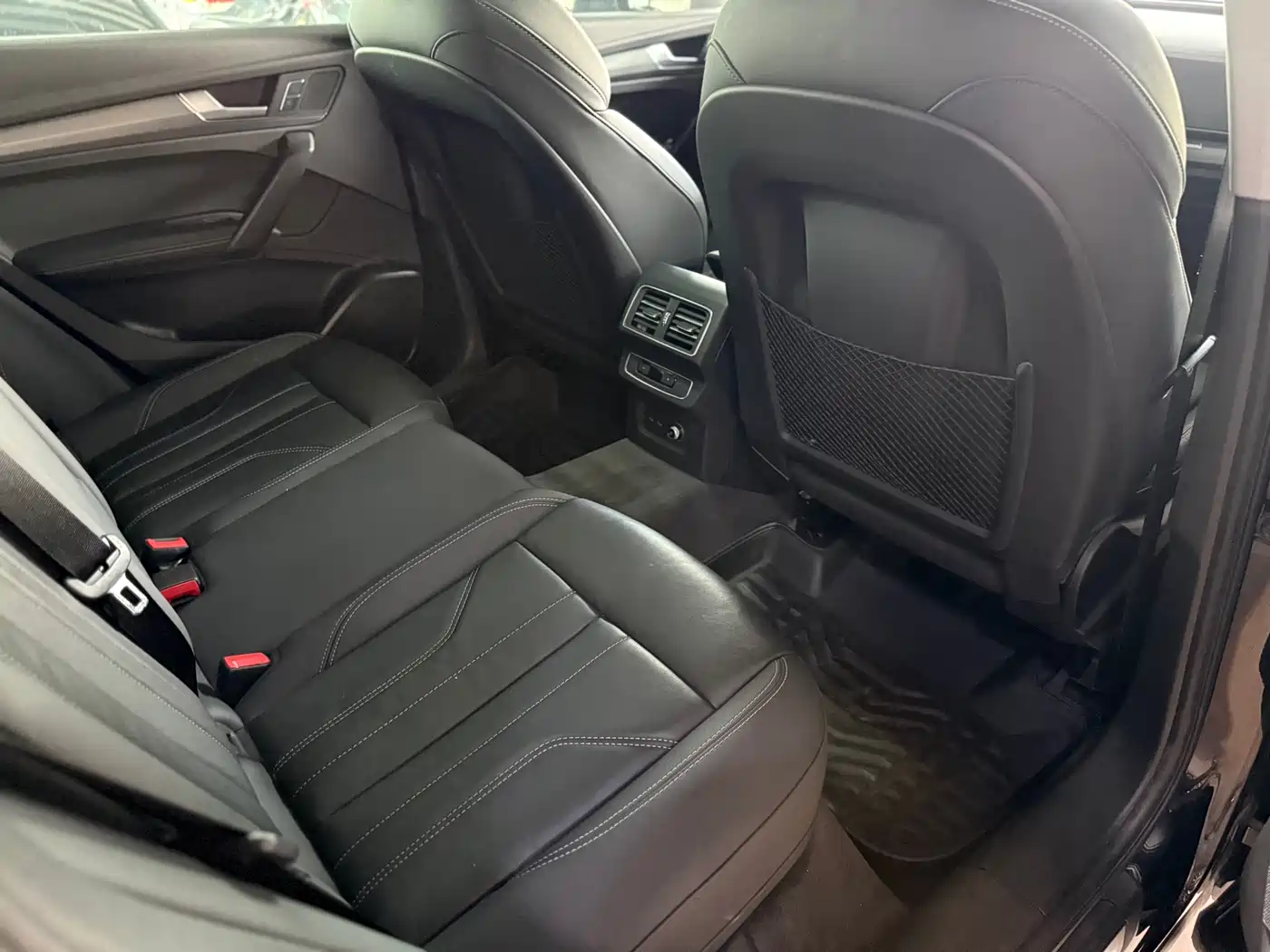 Audi Q5L 2024 Model 40 TFSI Luxury Dynamic фото 11