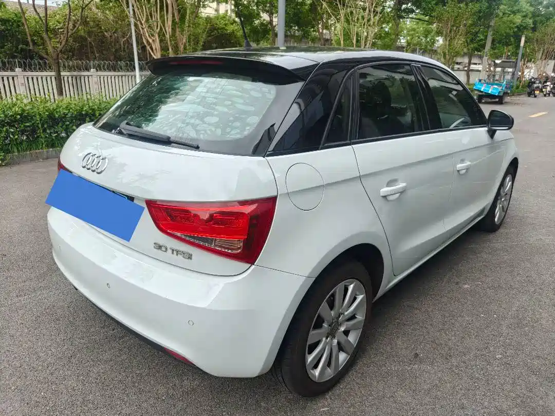 Audi A1 2014 2014 30 TFSI Sportback Comfort