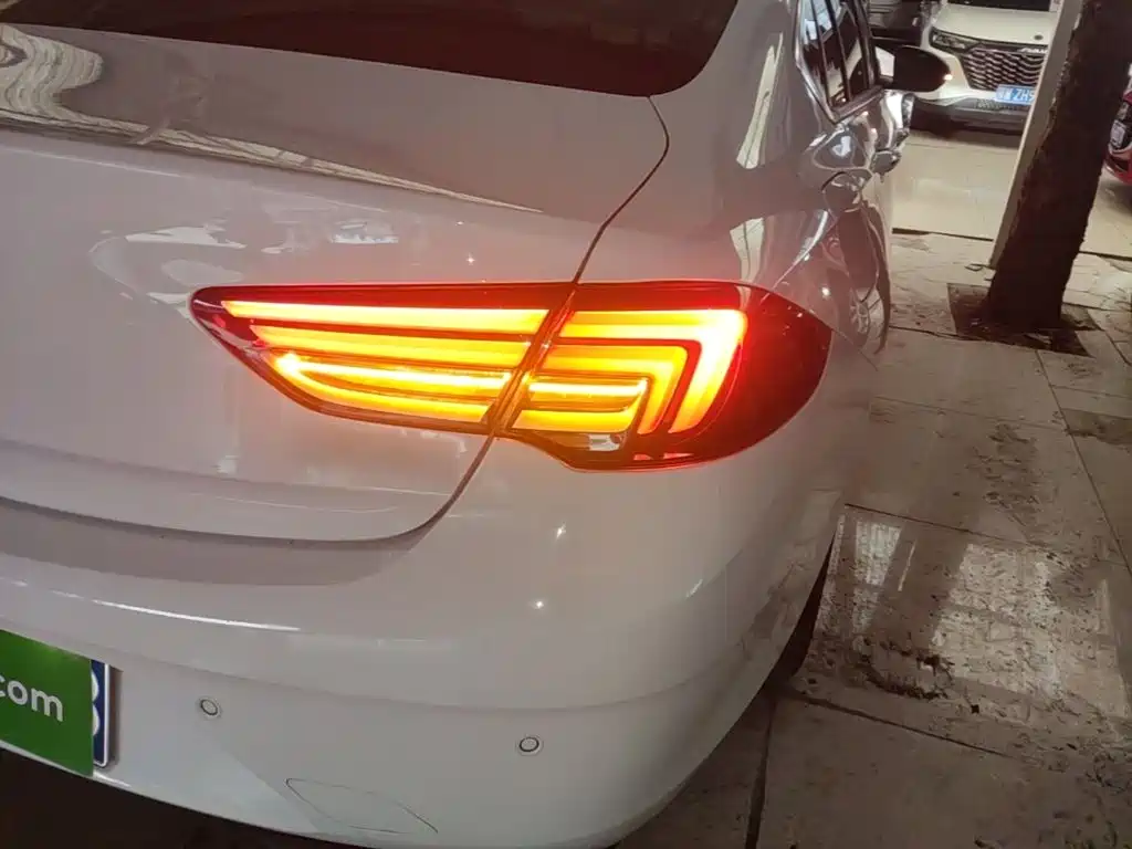 Buick Regal 2023 2021 552T Elite