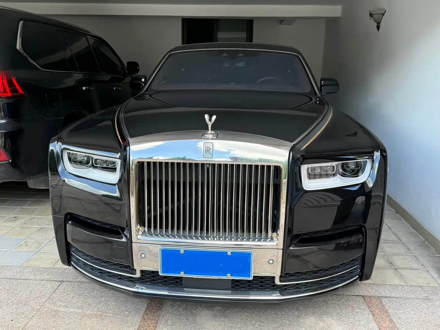 ROLLS-ROYCE PHANTOM