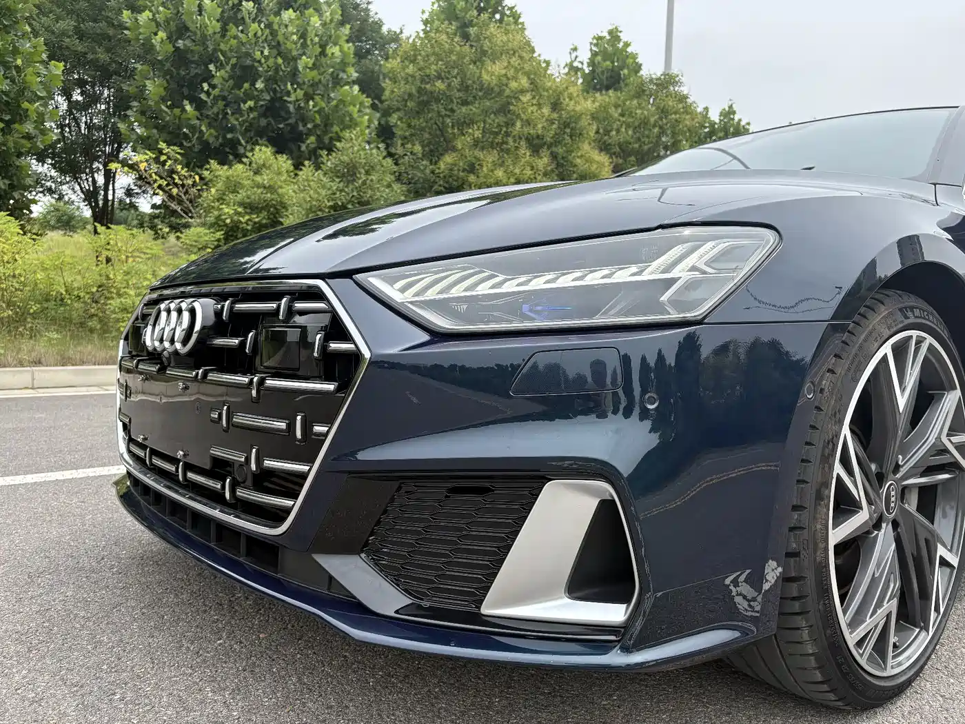 Фото 17 - Audi A7L