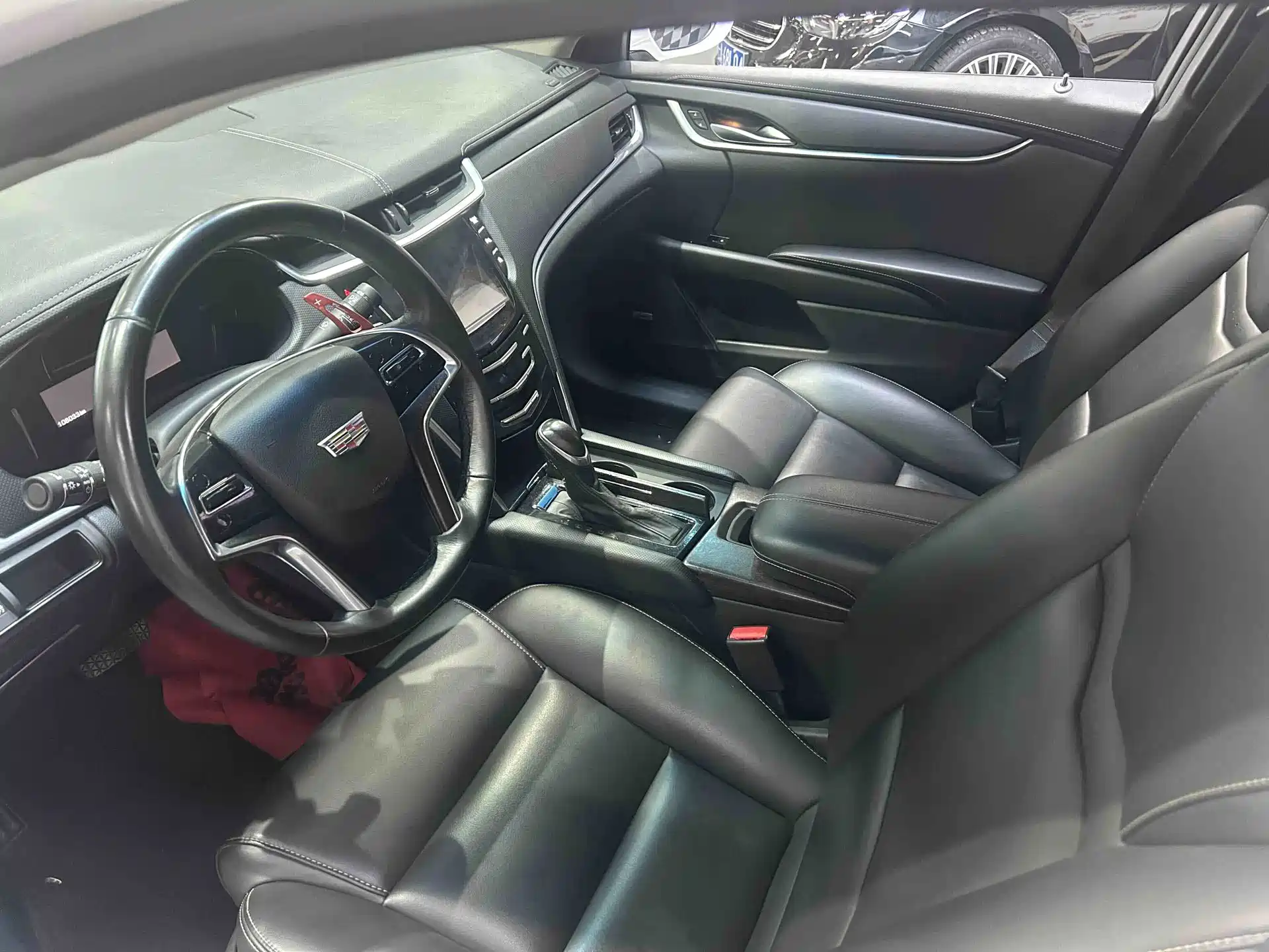 صورة 4 - Cadillac XTS