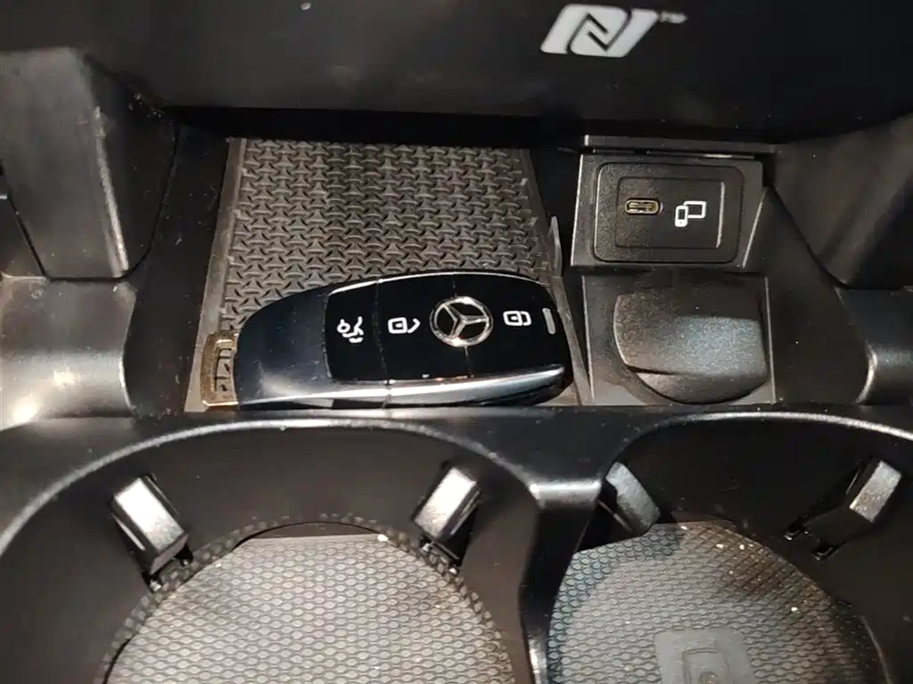 Mercedes-Benz E-Class 2021 E 300 L Sport Fashion фото 9