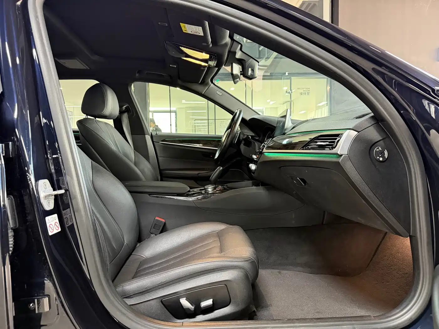 BMW 5 Series 2018 530Li Leading M Sport Package фото 9