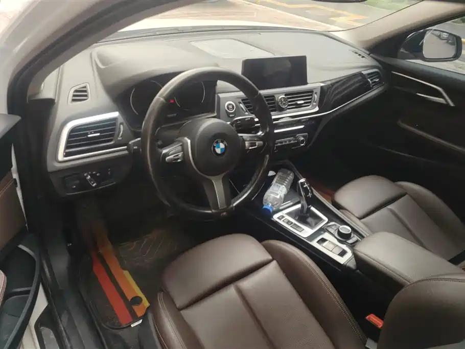 BMW 1 Series 2020 Model 120i M Sport Package фото 12