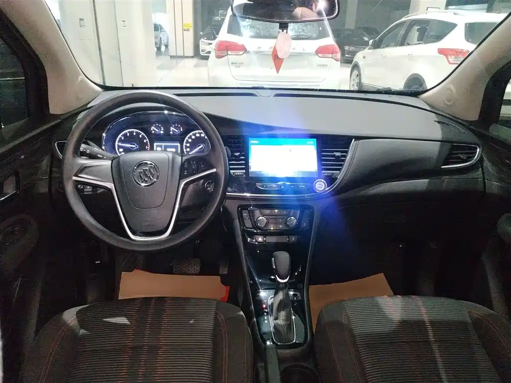 Buick Encore 2016 18T Automatic 2WD Urban Leading фото 10