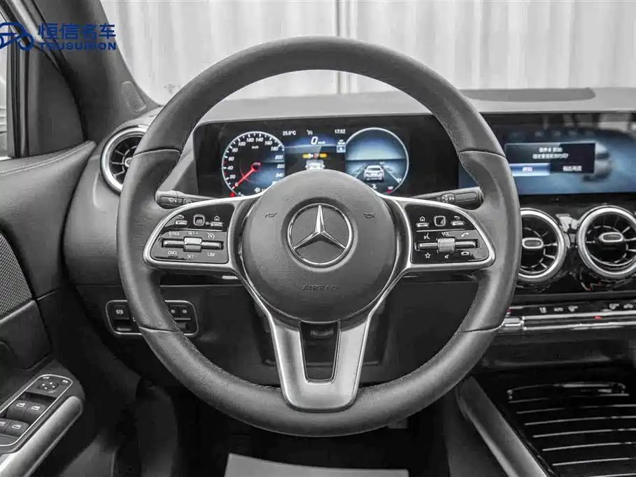 Mercedes-Benz GLA 2023 2023 GLA 200