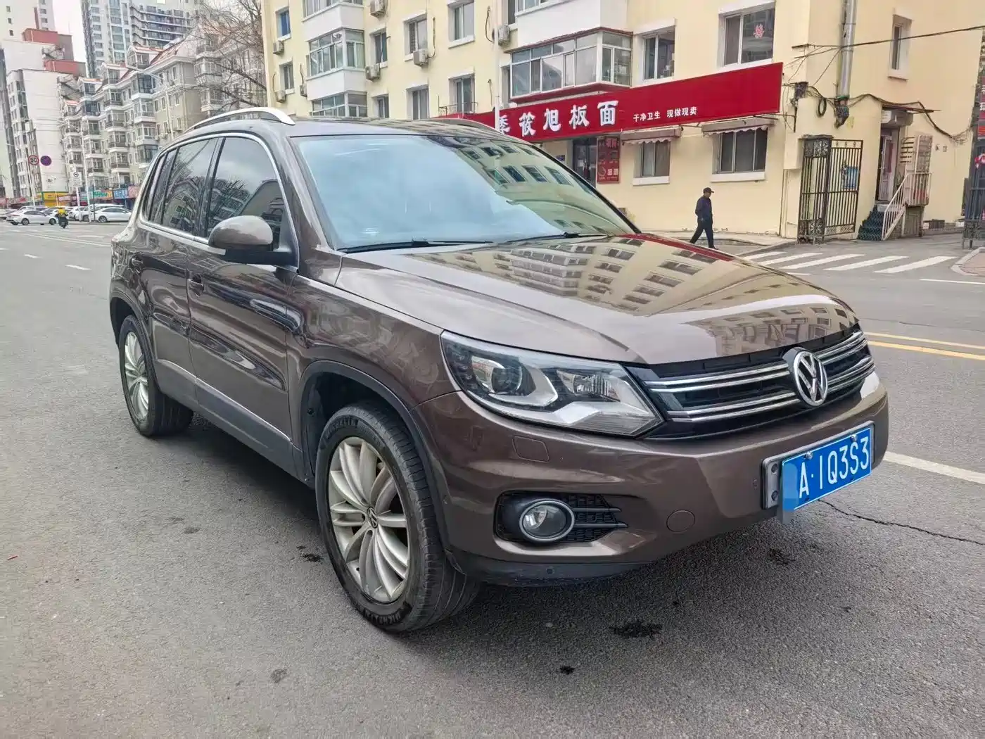 Volkswagen Tiguan 2012 2.0TSI Comfort фото 3