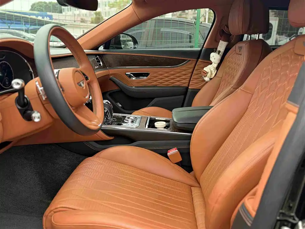 Bentley Flying Spur 2024 2024 4.0T V8 Elegance Edition