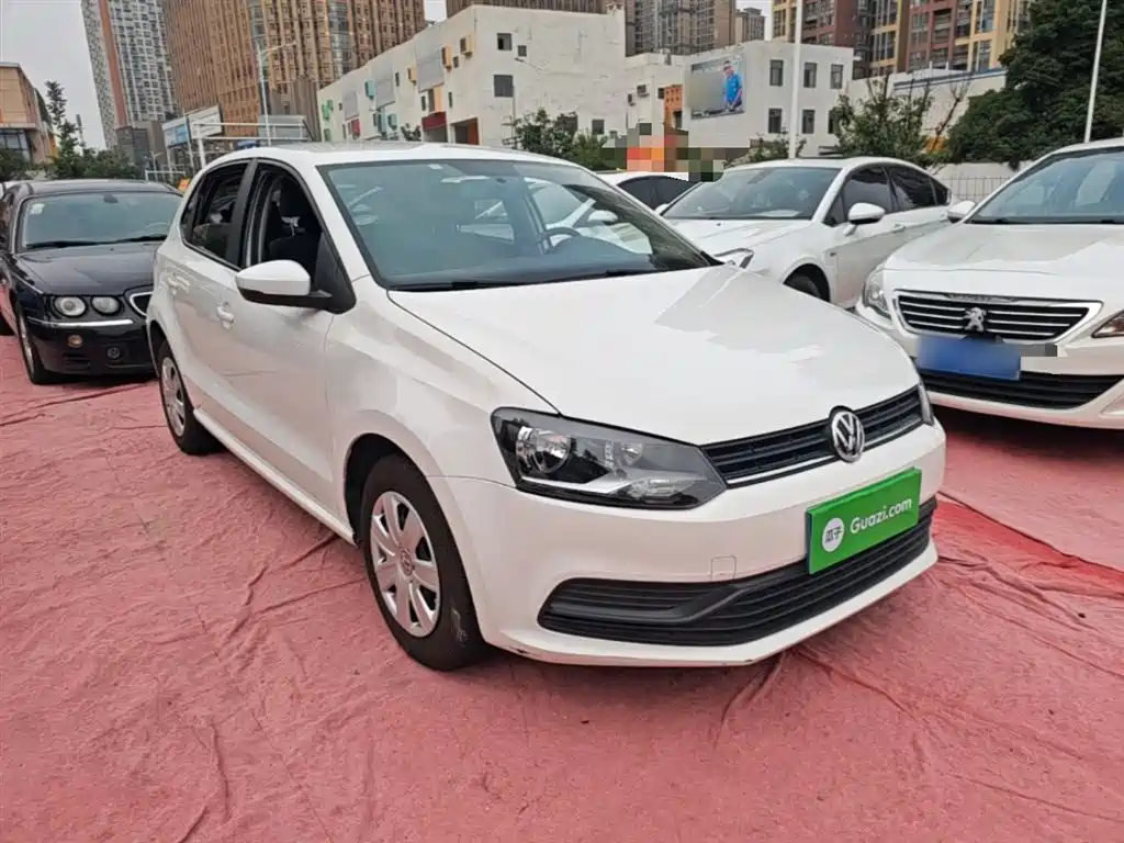 Volkswagen Polo 2016 1.4L Automatic Trend фото 4