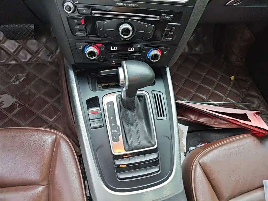 Audi Q5 2015 40 TFSI Technology фото 21