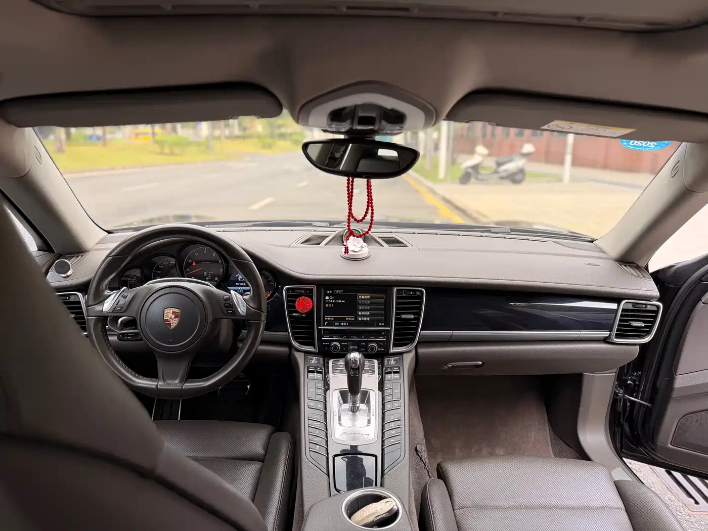 Porsche Panamera 2014 Panamera 3.0T фото 13