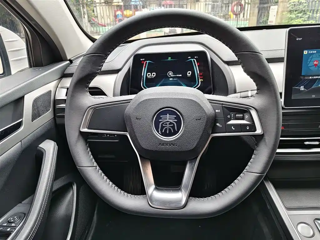 BYD Qin Pro 2019 Super Edition 1.5TI Automatic Smart Connected Feng Shang Type China VI фото 3
