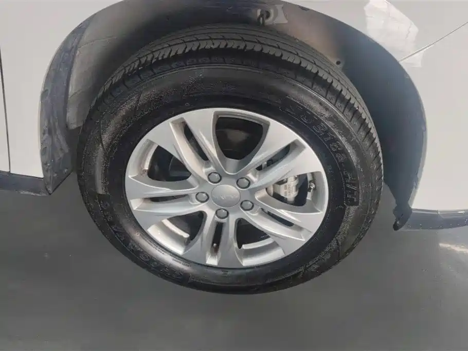 Haval M6 2023 PLUS 1.5T DCT Elite Smart Connect фото 6