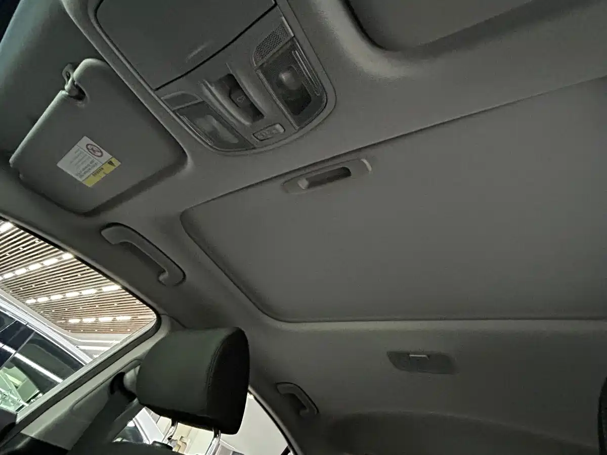 Hyundai Elantra 2016 Model 1.6L Automatic Smart Elite фото 11