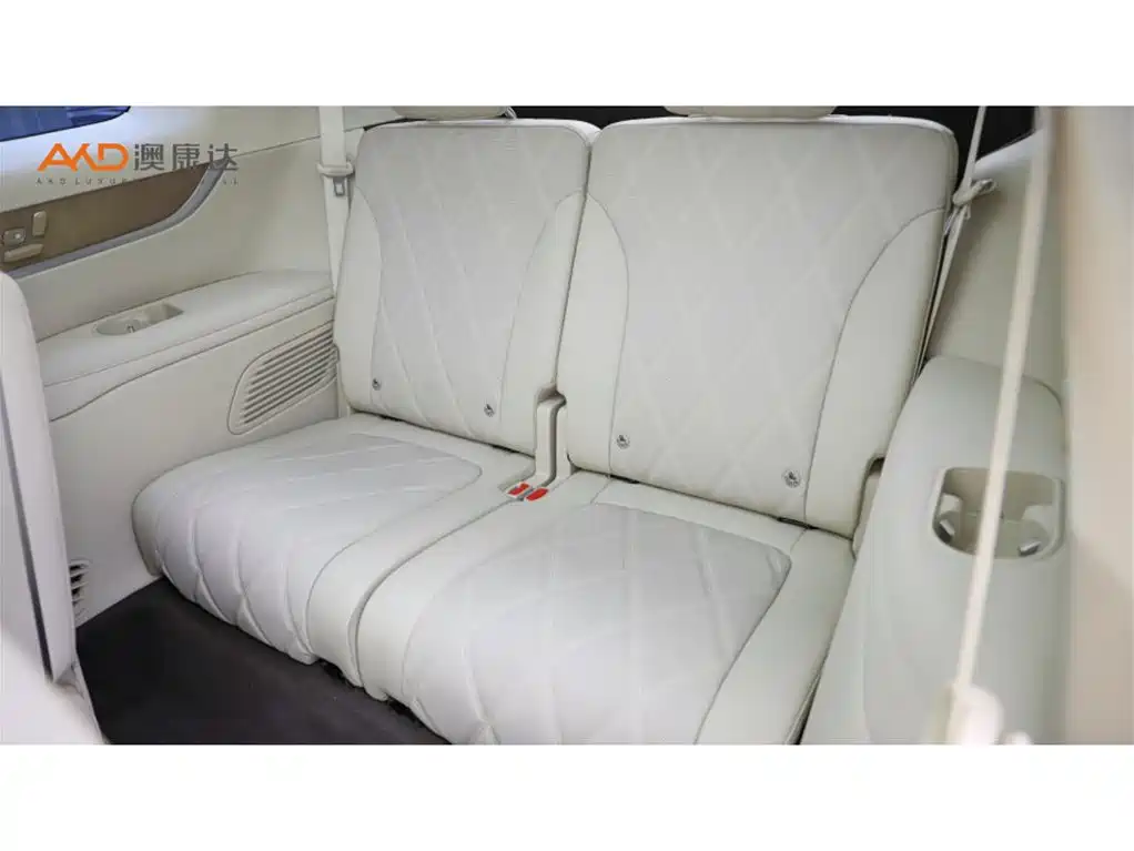 AITO Wenjie AITO M9 2025 Extended Range Ultra 52kWh 6-Seater фото 9