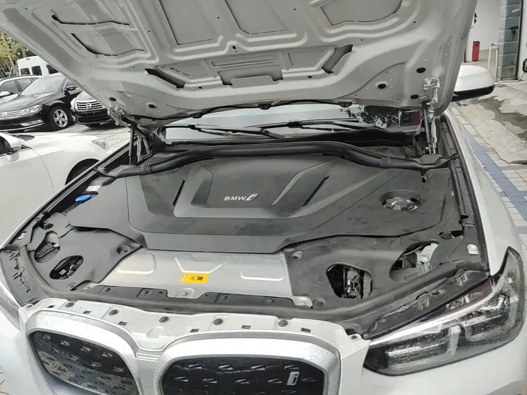 BMW iX3 2024 2024 Leading Edition